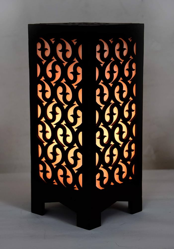 Baroque Wooden Table Lamp – Decorative Laser Cut Lantern for Home Decor